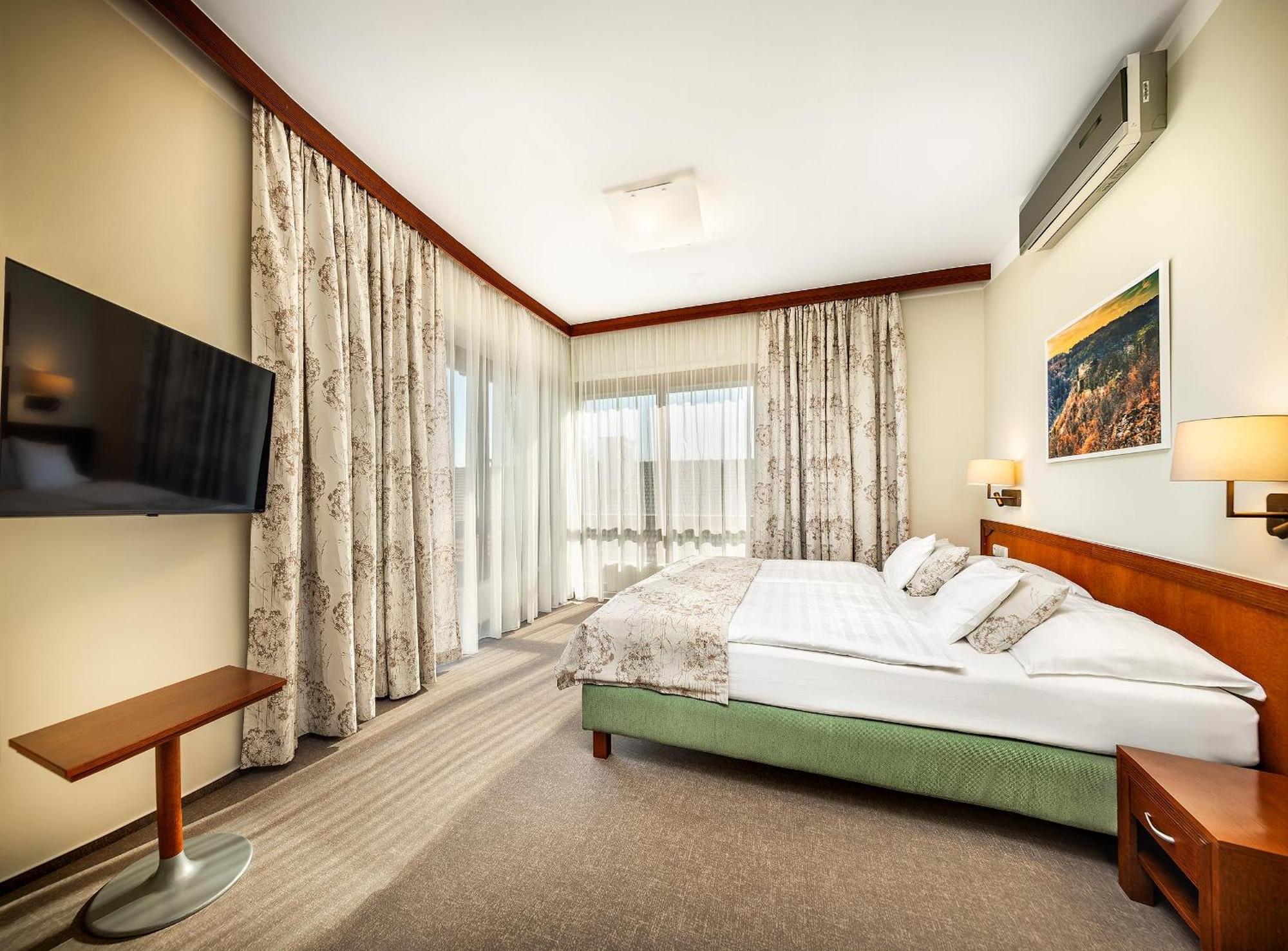 חנניצה Wellness Hotel Happy Star מראה חיצוני תמונה