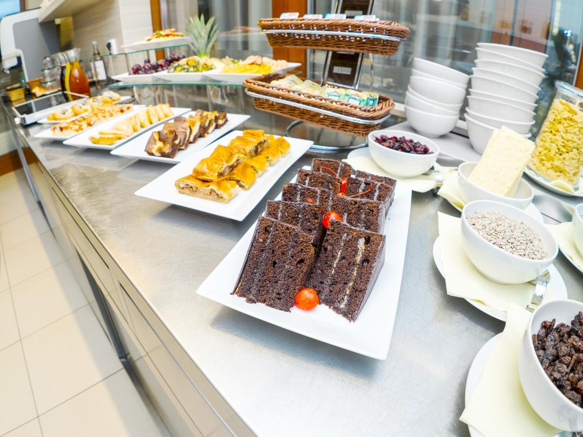 חנניצה Wellness Hotel Happy Star מראה חיצוני תמונה